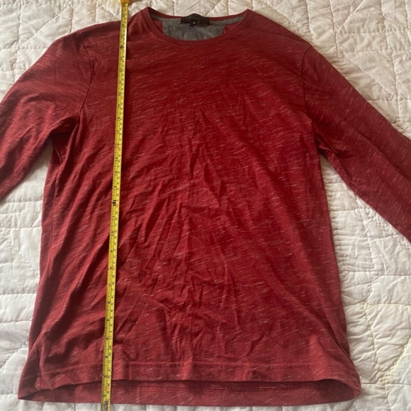 Banana Republic Shirt Mens Medium Red Long Sleeve Moisture Wicking Adult - Picture 2 of 5